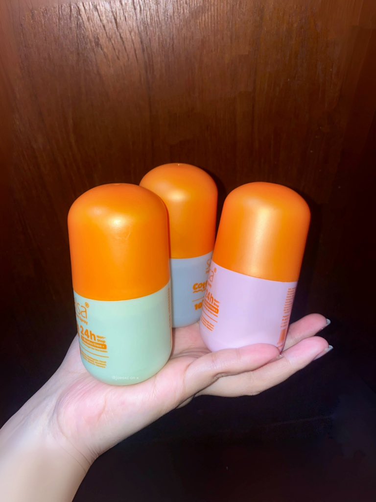 Finally, a deodorant that doesn’t stain your shirt ᯓᡣ𐭩

If you have this.                                  Try this.