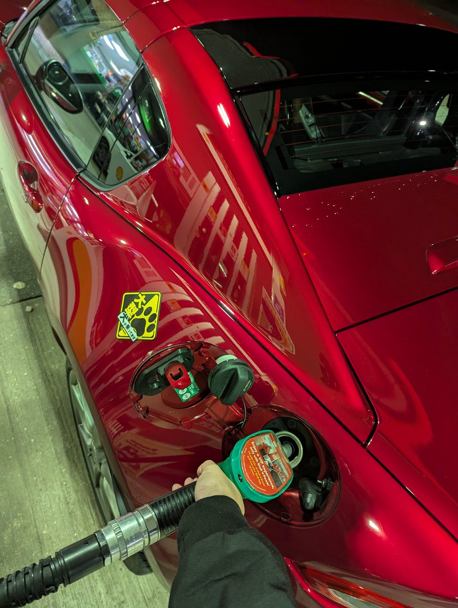 Chryptonite's tweet image. 今週の食事代が消えちゃった