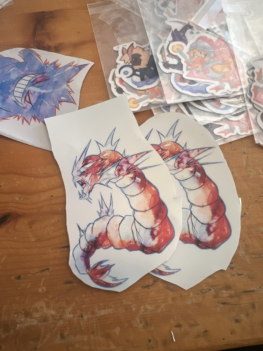 Homemade stickers>>>>>
I also love how my coloring technique works with Pokémon designs! 

#holosticker #firstgenpokemon #pkmn