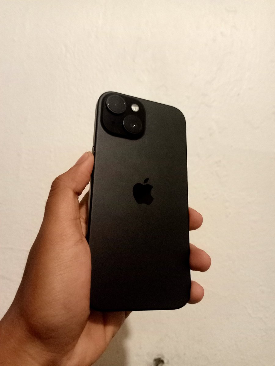 penqki's tweet photo. - masih muluusss body, layar, tombol2, truetone aman semua
- battery health 99%
- garansi aman sampe juni 2026
- kelengkapan kabel charger sama dus box nya ada
- udah di pasangin temperglass 
- free softcase
- surat bukti pembelian ada semua

buka harga 10,5jt, negotiable🤗 https://t.co/MxEzl8xTjx