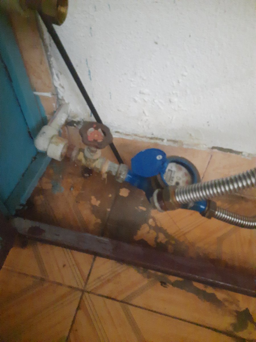 Buca koop mah. Apartmanda izsu tarafından sayac sökülmüş ancak su kaçağı var,hızlıca  müdahale lütfen<a href="/izsugm/">İZSU Genel Müdürlüğü</a> <a href="/izmirhim/">İzmir HİM</a> @izsugm