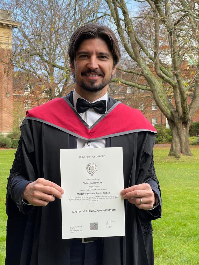 علیمہ خان صاحبہ کے بیٹے شاہریز خان کی ضمانت انسداد دہشتگردی عدالت لاہور نے منظور کر لی۔ مجھے اپنے بھائی کی وکالت کرنے پر فخر ہے۔ یہ ایک ٹیم ورک تھا جس میں <a href="/QasimZamanK/">Qasim Zaman Khan</a> <a href="/taimur_malik/">Taimur Malik</a> ,<a href="/MariaShahrez/">Maria Shahrez Khan</a>
کی بھرپور سپورٹ شامل تھی۔ 
 الحمدللہ