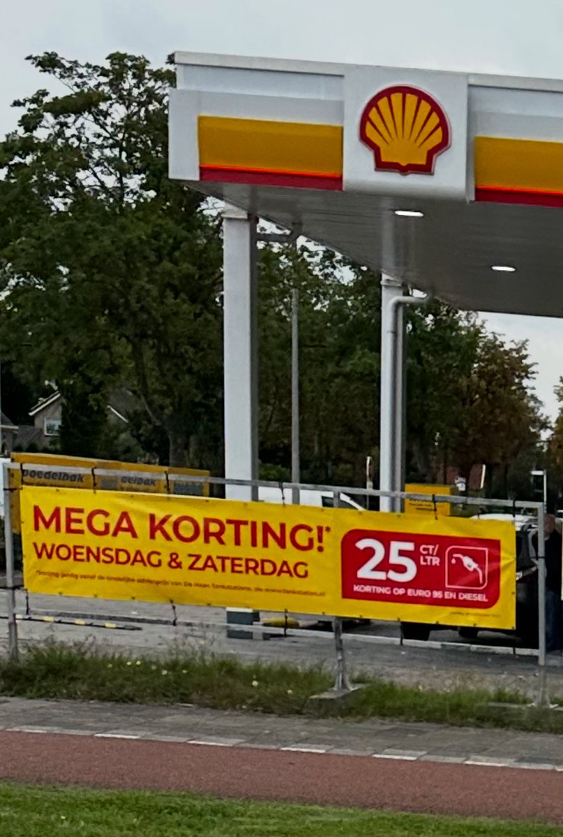 Joost de Vries tweet media