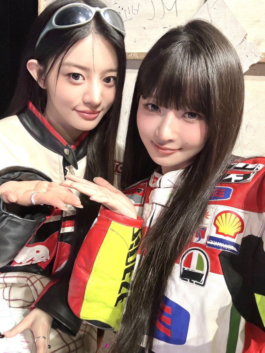 Kimreifan's tweet photo. ㄷㅂ..
레이가
「민주랑 찍은 셀카🐤♡」
라고 하며 보냈다.. https://t.co/zONToR5Xov