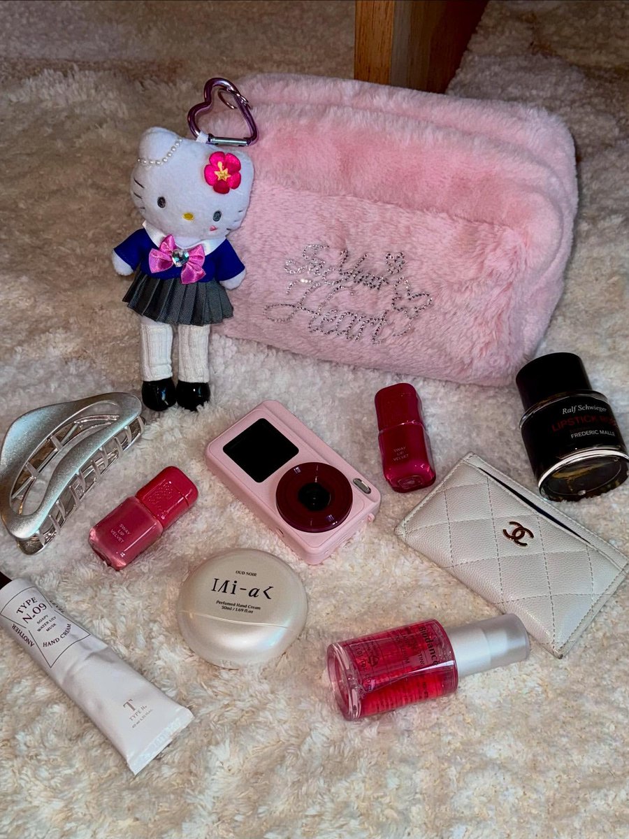 From Joy, with love! tweet media