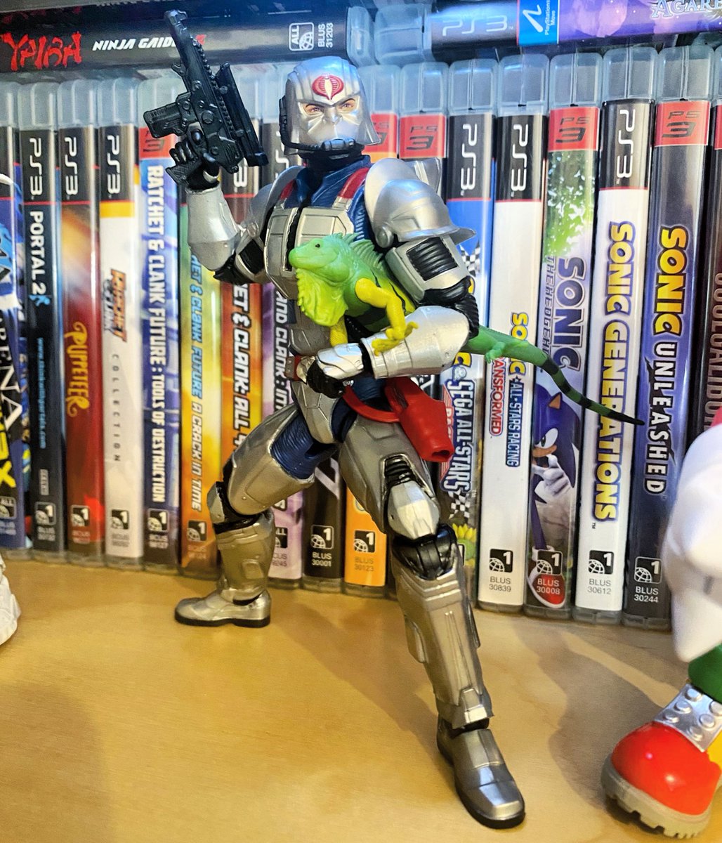 ✨We can argue about it all day in the comments, but Battle Armor/Combat Armor Cobra Commander is the best Cobra Commander and the Classified update I’ve been waiting for since the line was announced✨