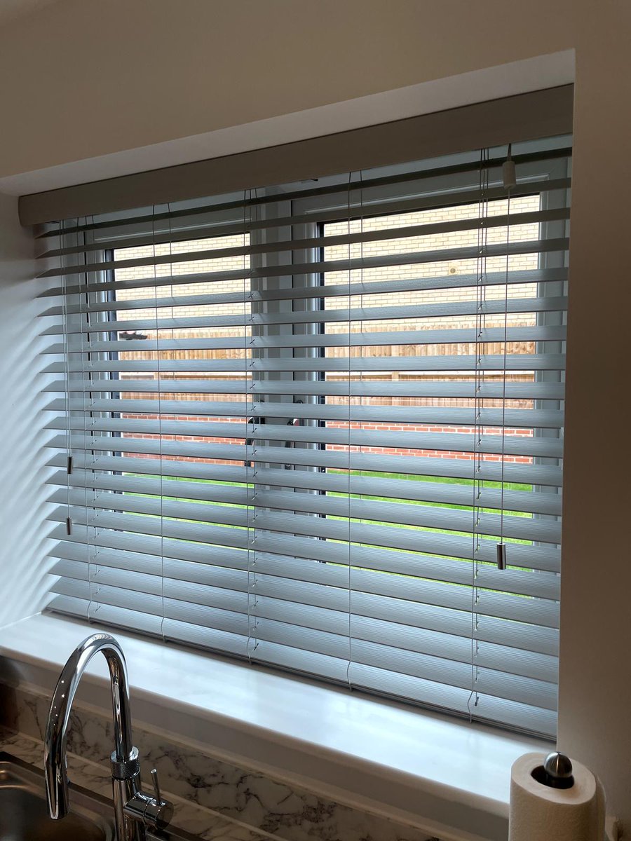 Create a chic and practical look with our modern Faux Wood Venetian Blinds.

These blinds are moisture-resistant, easy to wipe clean and built to last.

Choose from a range of subtle grains and contemporary colours to suit any interior.