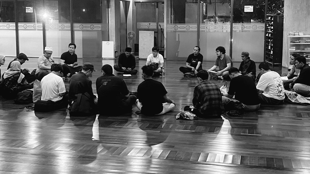 Munajat Maiyah dalam #ReboanKC malam ini (3/9) di Masjid Amir Hamzah, Taman Ismail Marzuki, Cikini, Jakarta Pusat