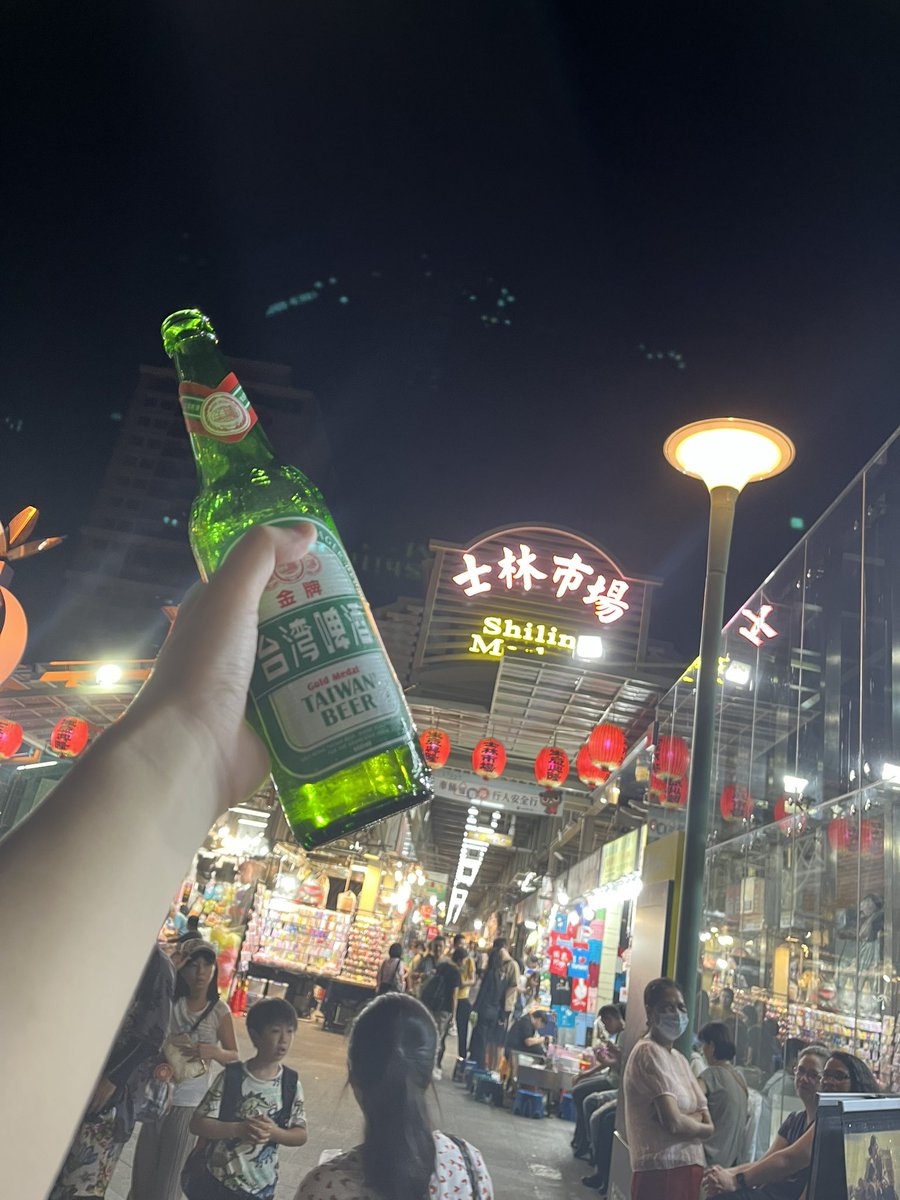 この後3瓶飲んだのやばい...もう日本帰りたくない...