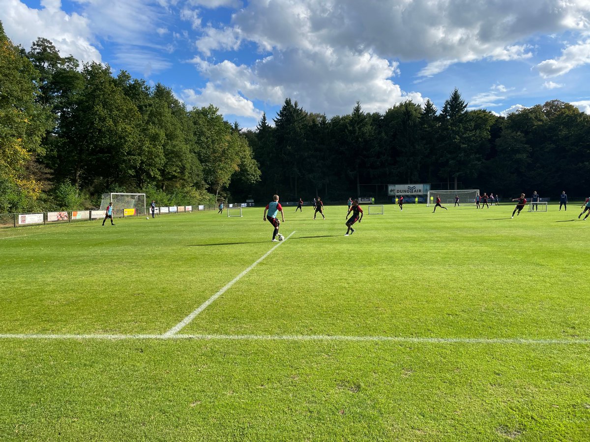 Deze week is <a href="/RoyalBelgianFA/">Royal Belgian FA</a> 𝐔𝟏𝟕 te gast bij 𝐅𝐥𝐞𝐭𝐜𝐡𝐞𝐫 𝐃𝐨𝐨𝐫𝐰𝐞𝐫𝐭𝐡 tijdens de interlands die zij spelen tegen Denemarken en Nederland.

Wij wensen het team veel succes met de wedstrijden⚽️

#België #BelgiëU17 #Nederland #Denemarken #interlands #voetbal #football