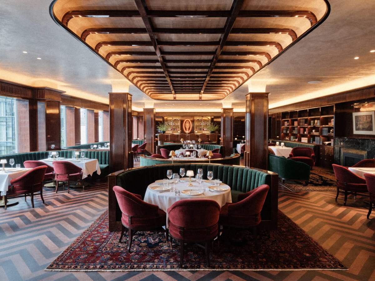 ModernNotoriety's tweet image. Kith introduces Kith Ivy, a full-service members wellness and padel club in NYC’s West Village

• Dining with Cafe Mogador
• First Erewhon tonic bar outside of LA
• Giorgio Armani x Kith luxury spa experience
• 1,500 sq ft fitness center
• Wilson x Kith rooftop padel courts…