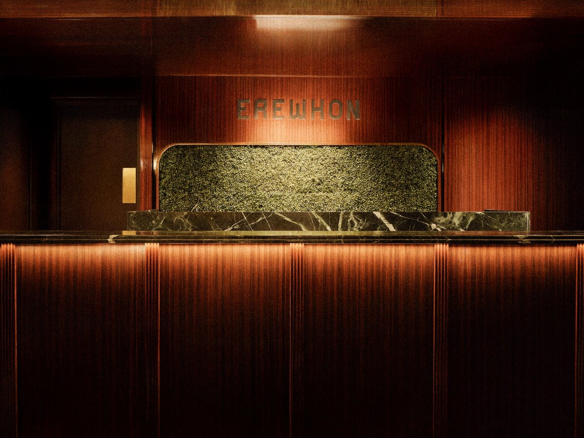 ModernNotoriety's tweet image. Kith introduces Kith Ivy, a full-service members wellness and padel club in NYC’s West Village

• Dining with Cafe Mogador
• First Erewhon tonic bar outside of LA
• Giorgio Armani x Kith luxury spa experience
• 1,500 sq ft fitness center
• Wilson x Kith rooftop padel courts…