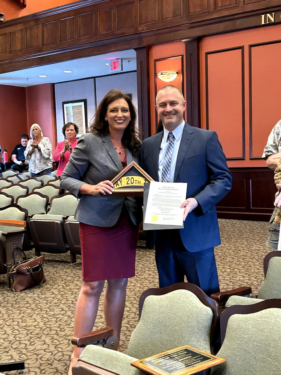 Honored to recognize Jimmy Brissie as Henderson County’s Hero of the Year for his exceptional leadership during Hurricane Helene. I was proud to present him with a NC flag flown over the Legislative Building in gratitude for his decades of service. 🇺🇸🍎
#NC117 #HeroOfTheYear