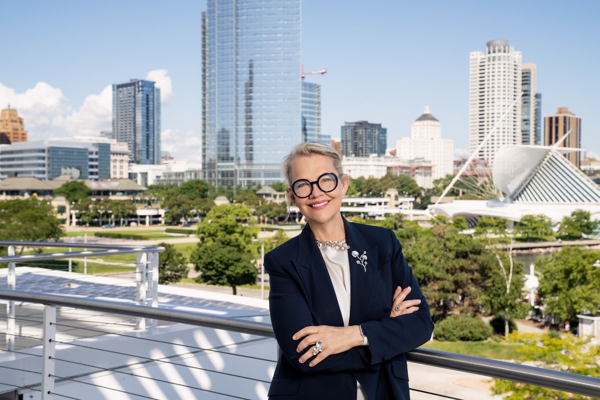Big news: Dr. Kim Sajet will be the Milwaukee Art Museum’s next Director!

A globally respected art historian and museum leader, Kim begins her role Sept. 22.

Welcome to Milwaukee, Kim!
#MilwaukeeArtMuseum #Leadership