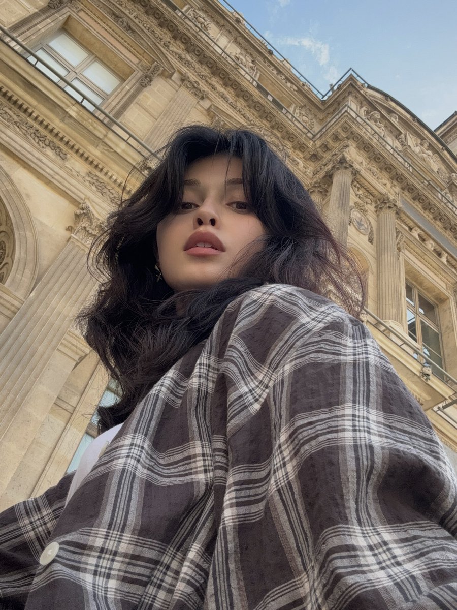 only if user j.m knew who’s waiting for him