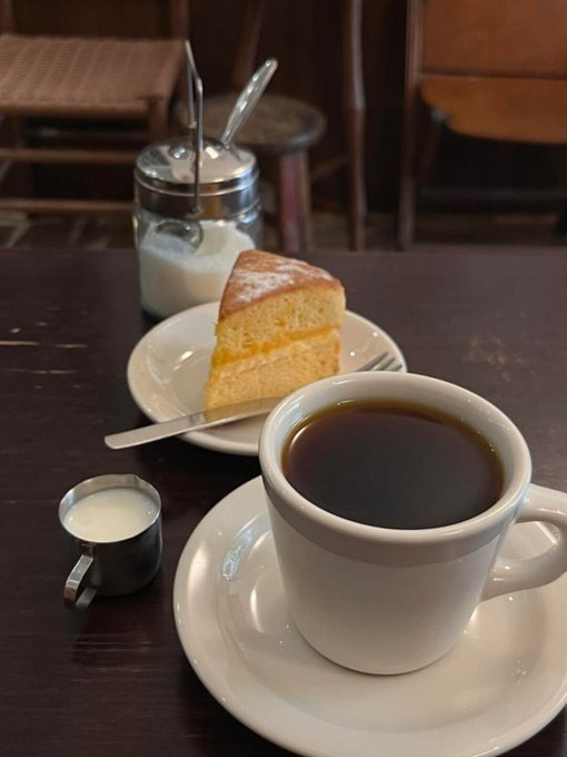 Power isn’t loud. It’s quiet mornings, black coffee, and focused intentions.🥰