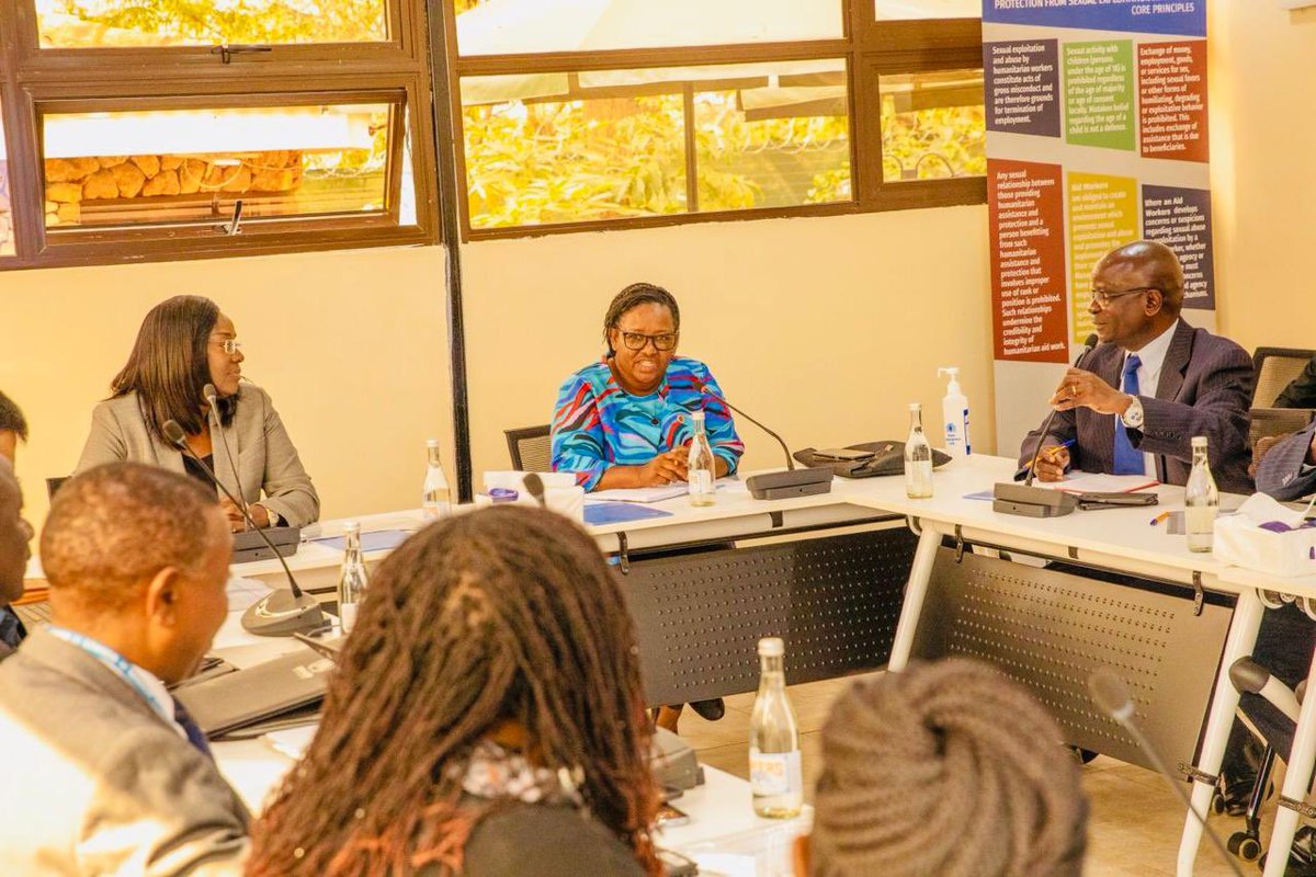 UNHCR_Kenya's tweet photo. Today, UNHCR met with Commissioner for Refugee Affairs CS. Mercy Mwasaru 'OGW' and @DRSKenya.

Together, we will continue strengthening our collaboration and partnership in aligning efforts to protect refugees in Kenya while advancing durable solutions with the GoK. https://t.co/XVaxRxMkWg