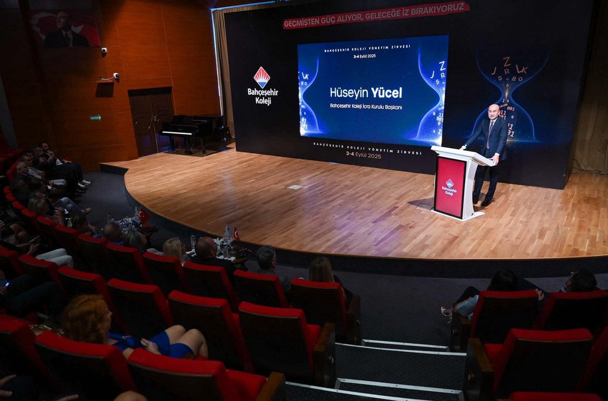 HuseyinYucell's tweet photo. Bugün Bahçeşehir Koleji olarak 2025-2026 Eğitim-Öğretim Yılı Yönetim Zirvemizi gerçekleştirdik.

30 yıldır olduğu gibi bu yıl da kurucularımız, müdürlerimiz, öğretmenlerimiz, öğrencilerimiz ve velilerimizle 'geçmişten güç alarak geleceğe iz bırakmakta' kararlıyız.

Yeni dönemin hem Bahçeşehir ailesi için hem tüm ülkemiz için hayırlı uğurlu olmasını temenni ediyorum.