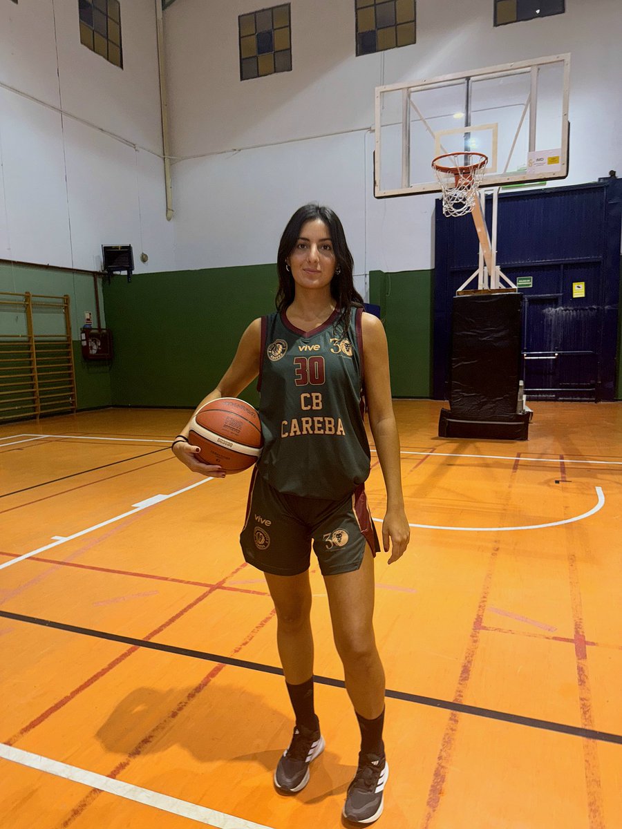 💚 NUEVA PIEL❤️

👕 Os presentamos la nueva equipación para la temporada 2025/26

🏀 Refleja la nuestra identidad y valores, combinando tradición e innovación  en un año histórico en el que celebraremos el XXX aniversario del club‼️

🤝  Desde 1️⃣9️⃣9️⃣5️⃣ , creciendo juntos.