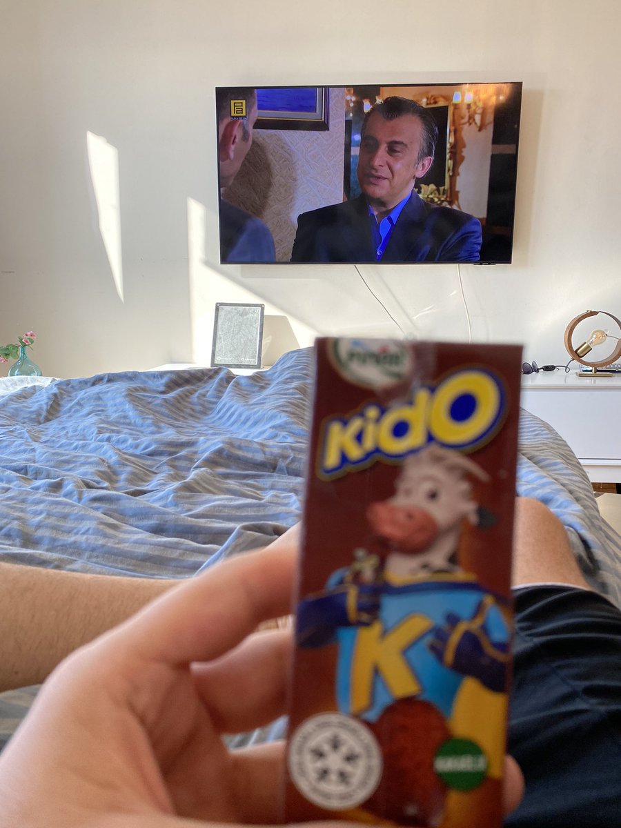 Bir kaç gündür psikolojim iyi değildi kalktım bi evi temizledim komple köpeği yıkadım bir 31 patlattım duş aldım şimdi kvp izliyorum mentali taş gibi yaptım gene