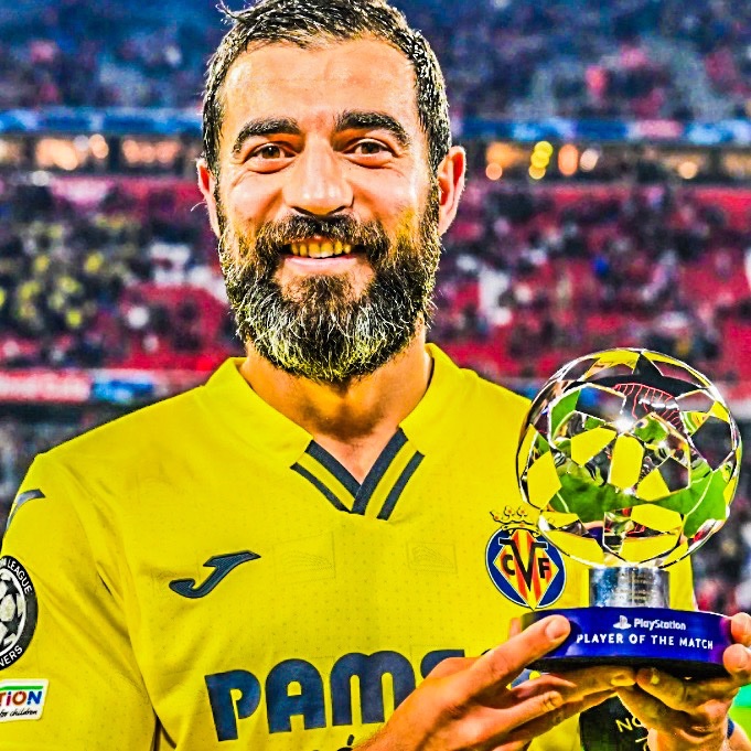 🇪🇸🎖️Raúl Albiol in 2022 after playing Bayern Munich: "I've never won an MVP award for a match. Today, at 36 years old, they gave me the award. After everything I've been through. It's never too late."

Happy 40th birthday to him! He's currently at Serie A club Pisa. 👏❤️