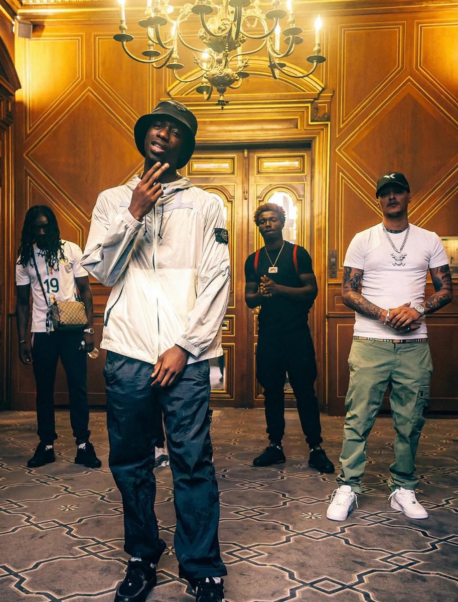 🚨 JRK 19 x FREEZE CORLEONE X LA RVFLEUZE x LA MANO 19

Un FEATURING a été enregistré !