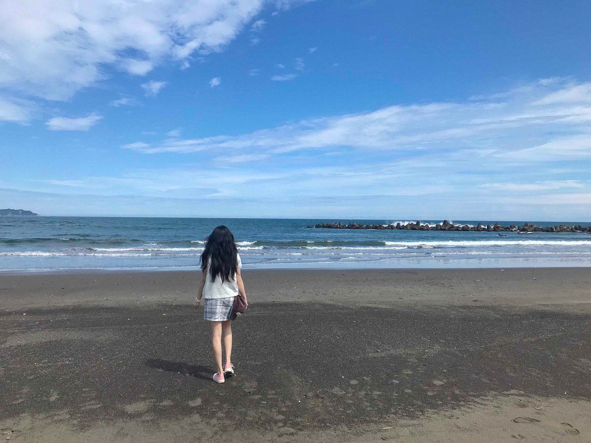 바다를 진짜 진짜 진짜 좋아한다는 걸 또 한 번 느꼈어요 🩵

#WONHEE #원희 #ILLIT #아일릿