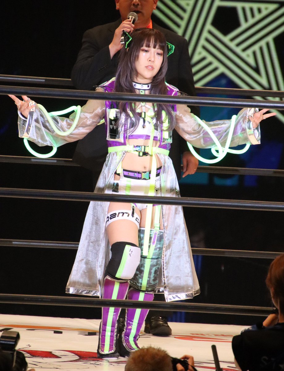 渡辺桃 等身大タペストリー 71QEZujQVOL._AC_SY200_QL15_.jpg
