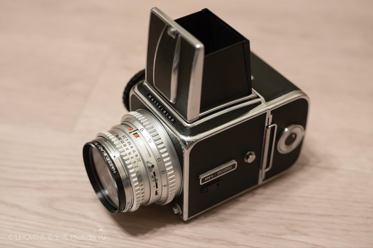 leicaphoto1985's tweet photo. フルオーバーホールから帰ってきて、ファインダーと感触が見違えたハッセル500C
さっそくHP5を自家現像して、描写のよさに食らった♥
フィルムの立体感もいいし、
ライカSで撮るハッセルも美しい
#Hasselblad
#ライカS
#S007
#FILM https://t.co/04Vp32hiSa