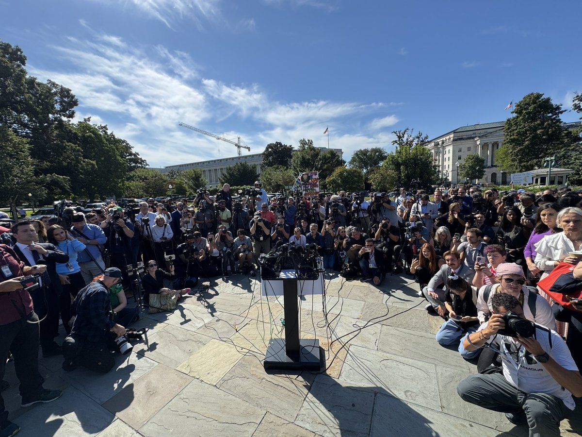 About to begin the Survivors press conference.