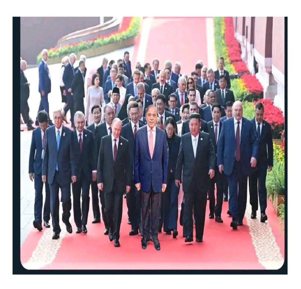 MaaZ kHaN tweet media