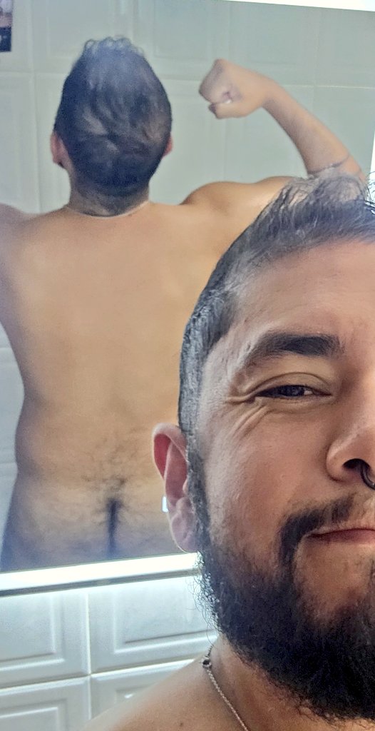 Bonitos dias, cachetones. Ya es miércoles... Qué todo les salga excelente. Abrazos con agarron de nalga. 🤗

😈🍑🍆