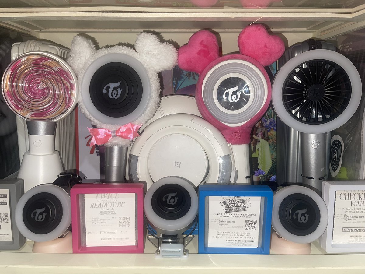 Di kami makakanood ng This Is For in Bulacan paparent ko na lang🥹

LFR WTR For Rent
Twice Lightstick Ver 1 2 3 4 for Rent
Ver 1 - 400
Candybong Z - 450
Infinity - 650
Candy Fan - 500
Lightband - 500
+ 1000 deposit fee
Cavite Loc
Can do meet up in Moa on Oct 4.
lfb lfs wtb wts