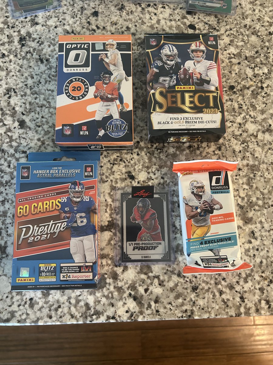 Updated Prize Pack 🚨
Just added a 2023 Select Hanger to the giveaway!

To enter - 

✅ Follow me
✅ RT the original post

Winner drawn this Friday!
Another prize unlocked at 400 RTs