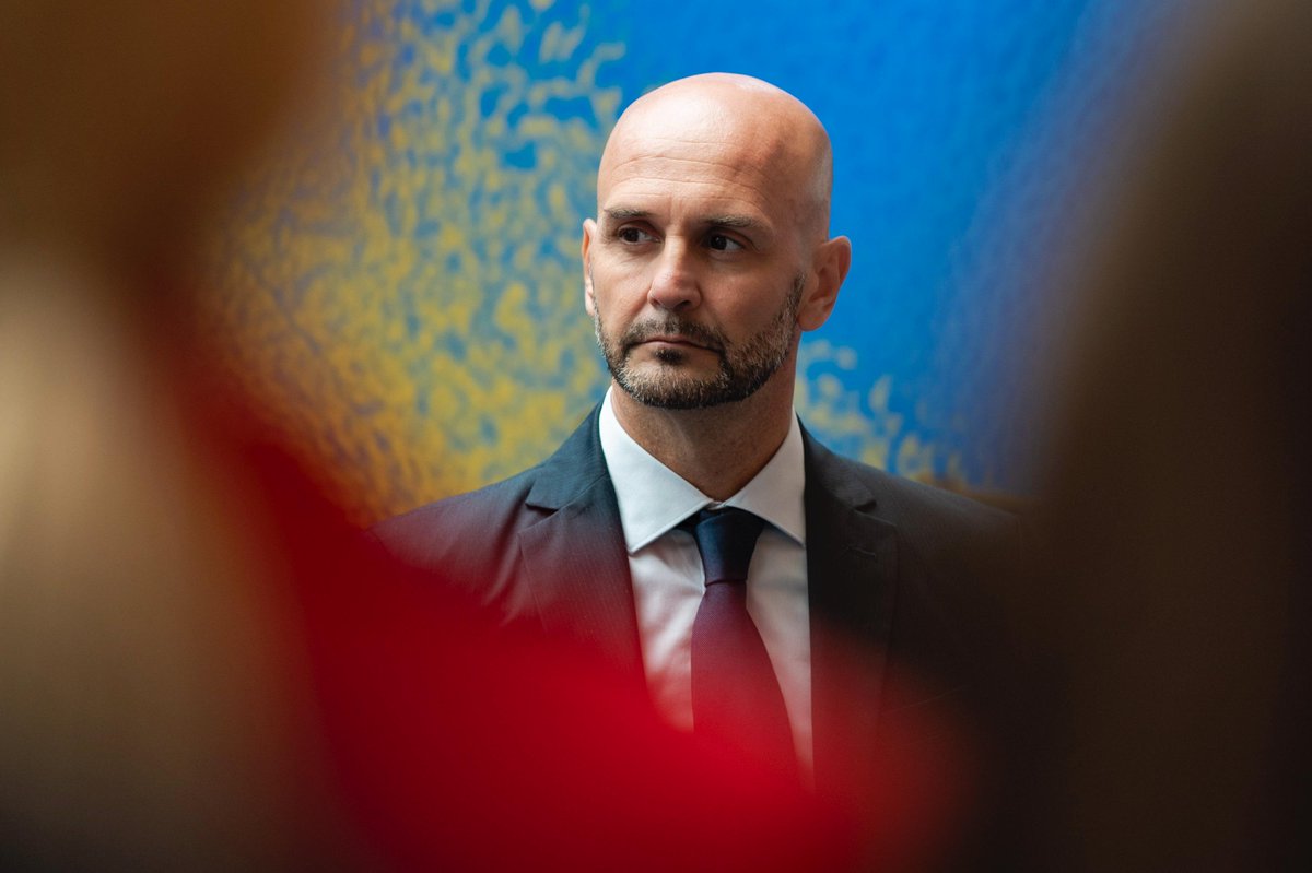 The Twitter Convoy started out as a vital lifeline to Ukrainians facing a threat to their very existence.

Today, it has evolved into a movement of solidarity and support that sustains countless communities across Ukraine — and it all started from a single tweet by ECR MEP Reinis