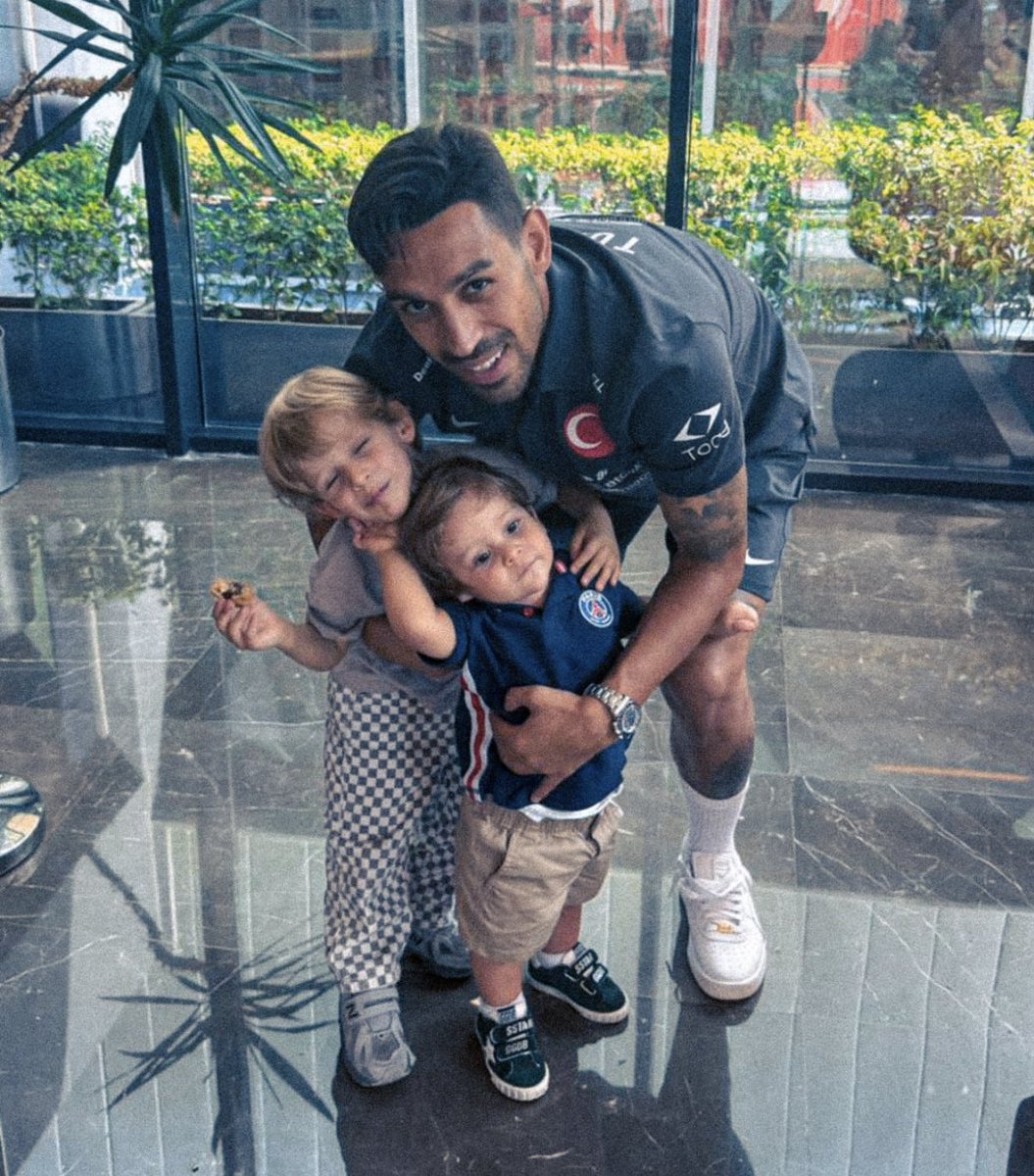 gözde yenge sen hep doğur seninkiler cok tatlı oluyor