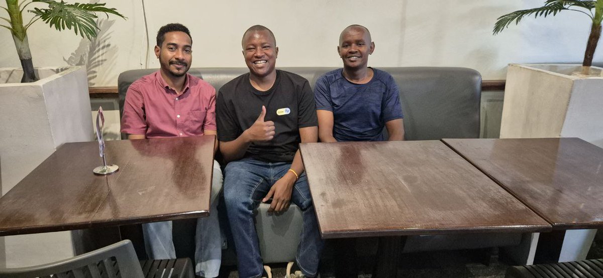 robinsoncodes's tweet image. From Kisumu to Nairobi 🚆, Nairobi to Mombasa 🌊, and now Moi Int’l Airport ✈️— Ethiopia is the next stop on my journey to @shanhaiwoo 🇸🇬.
Grateful for family ❤️, @kratist0s 🙌🏽, and the incredible support from @Zone01Kisumu. Honored to represent you all on this global stage