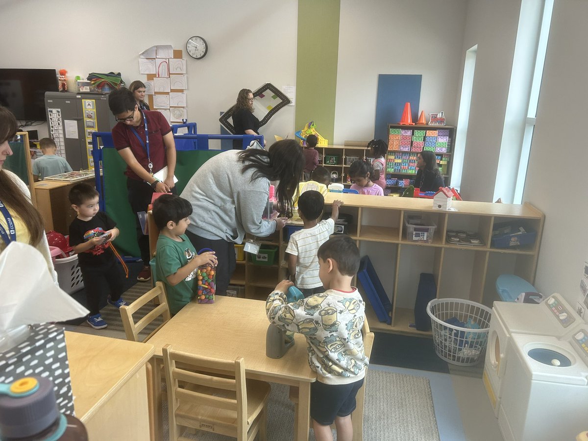 Kicking off our Superintendent’s Leadership Team visits at the <a href="/D59ELC/">Early Learning Center</a> this year. The energy and joy of learning of preschool students is wonderful to experience in person! #D59Learns