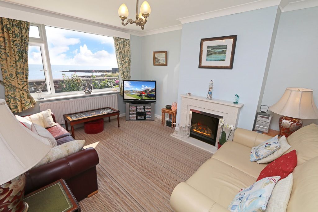 WeAcceptPets's tweet image. ⚓ Escape to the coast at Harbourside House ⚓

With stylish touches and excellent facilities throughout, Harbourside House is the perfect choice for a relaxing seaside break. 🌊

Accepts 🐶 🐈
weacceptpets.co.uk/Suffolk/2287

#SeasideEscape #UKStaycation #HolidayHome @coastalcottages