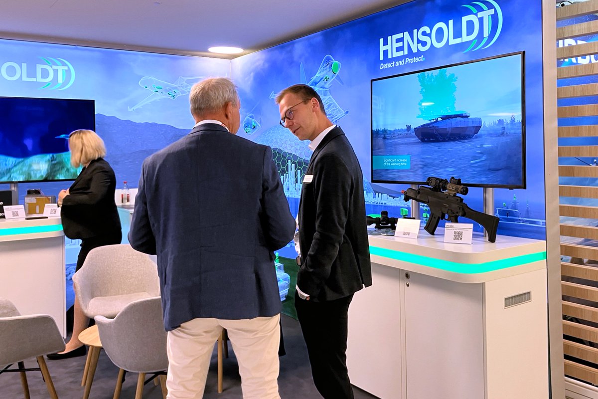 hensoldt's tweet image. We invite you to join us at this year&apos;s #RüNet, one of the central platforms for the German Armed Forces, the Federal Ministry of Defence, research organisations and industry. At this forum, @HENSOLDT presents e.g. our #Spexer radar and our sensor solution #Ceretron.