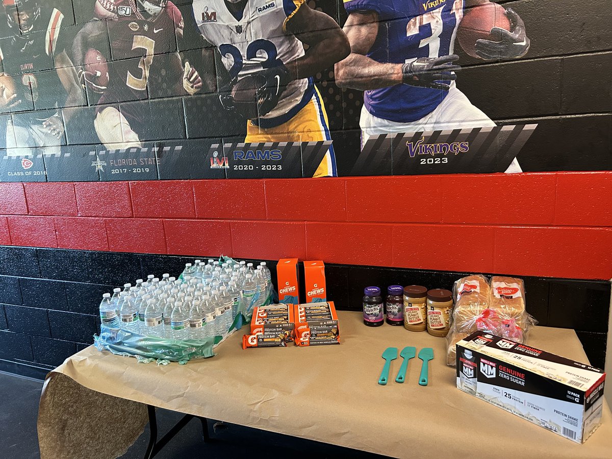 Thank you to the Arrow Touchdown Club for keeping our players hydrated and fueled at practice every day. Your support helps get us ready for Friday nights💪

#GoArrows