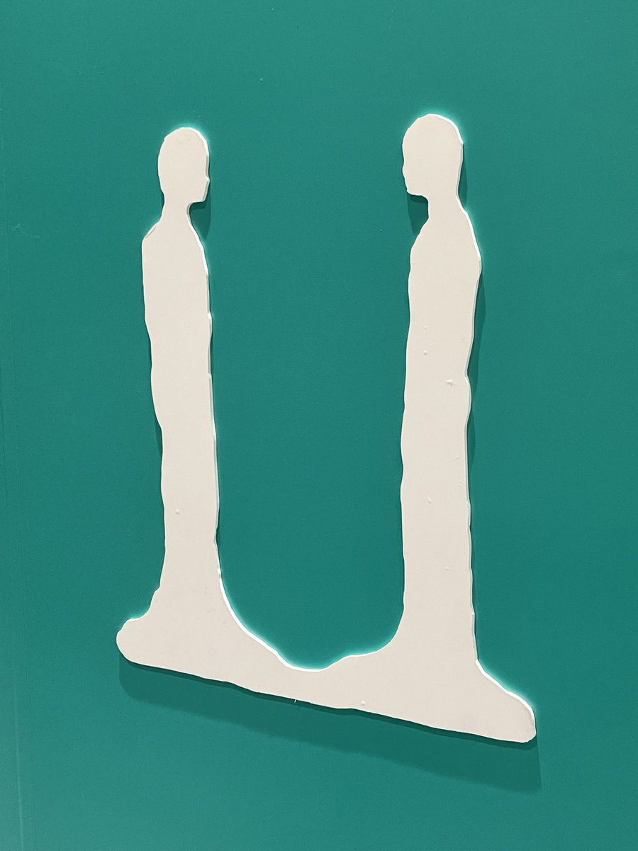 übermensch エクスプレスかっこよすぎる。。。🥹
東京とまた違った良さがあり、終了まであと何回か参加します！！

<a href="/i_i_exh/">G-DRAGON Media Exhibition : Übermensch</a> 
#ÜbermenschEXPRESS  #ÜbermenschChallenge_OSAKA  #エキシビション #メディアアート