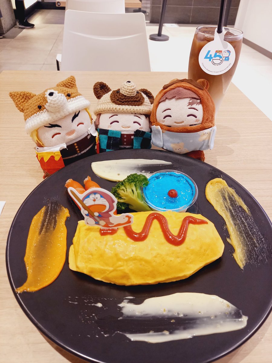 ドラえもん🎂Happy Birthday 🎂！
ドラちゃん、子どもの頃から大人になっても大好きだよ😊
早く2017年〜の🎥の📀BOX出してね！ずっと待ってるよ！