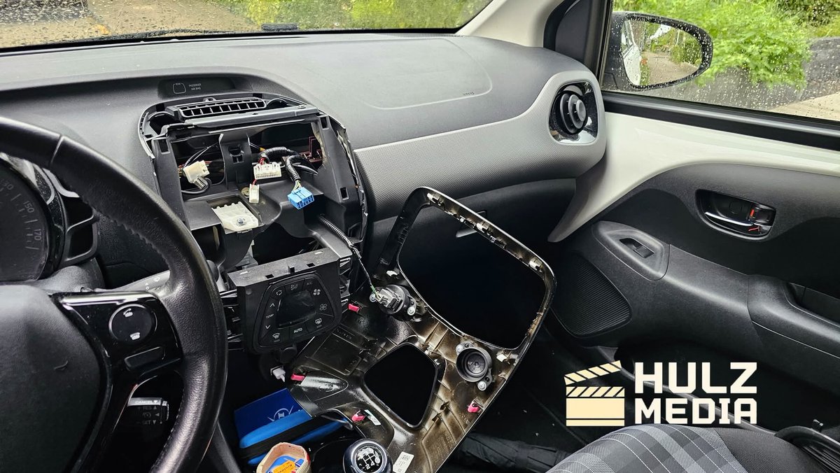 Meerdere auto-inbraken in Nunspeet en ’t Harde