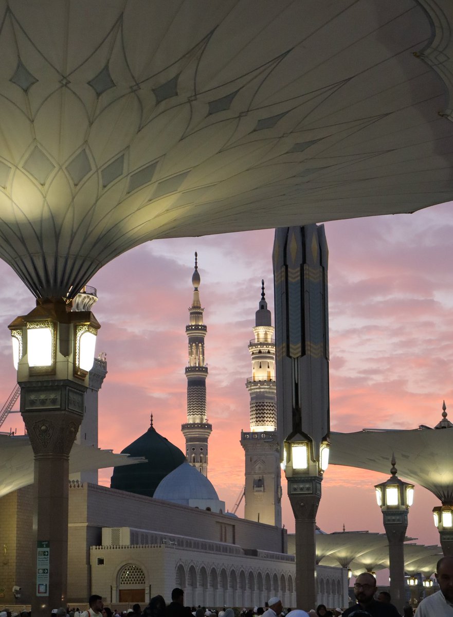 Ay doğdu üzerimize 🤍