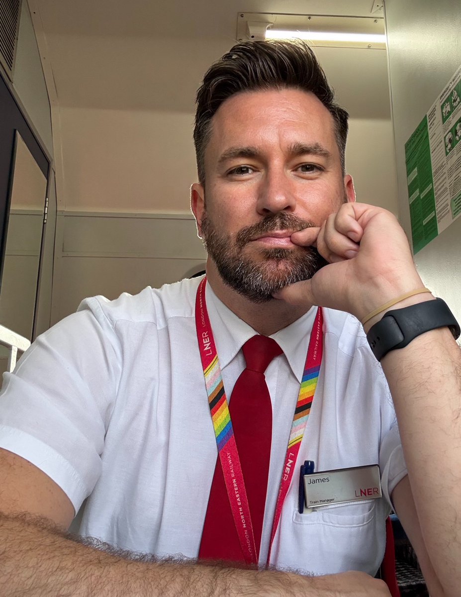 TM_James 🚂 tweet media