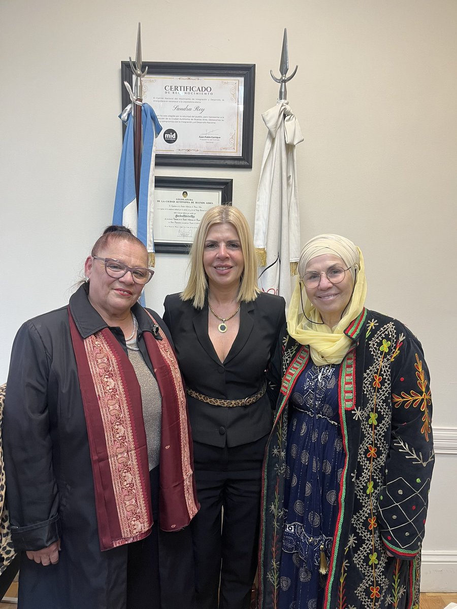 Me reuní con las representantes del Foro Interreligioso Mundial Mujeres de Iberoamérica y Observatorio de Género con el objetivo de traer la paz en las interacciones modernas.