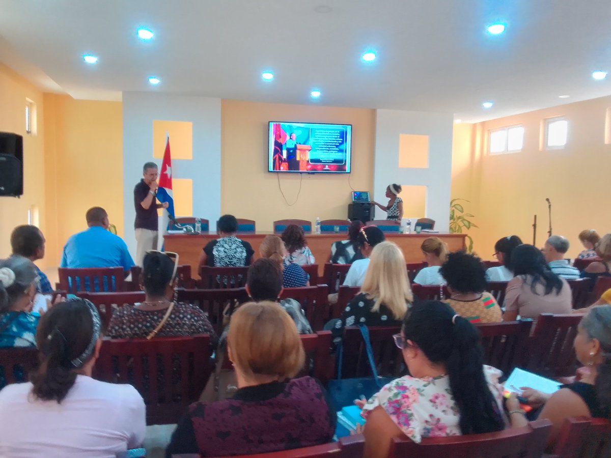 YanetSanchezDi1's tweet photo. Realiza, la Dirección General de Educación de la Habana su preparación Política desde la TRIBUNA ANTIMPERIALISTA, parte de ella la Historia de nuestra TRIBUNA y su significado.@IzquierdoAlons1,@DirectEducaHab,@YolivanC41557,@YanetHzP,@gobhabana,@mora_aly,@naimatrujillob ,@Roilanc https://t.co/kKBUpWuLk8