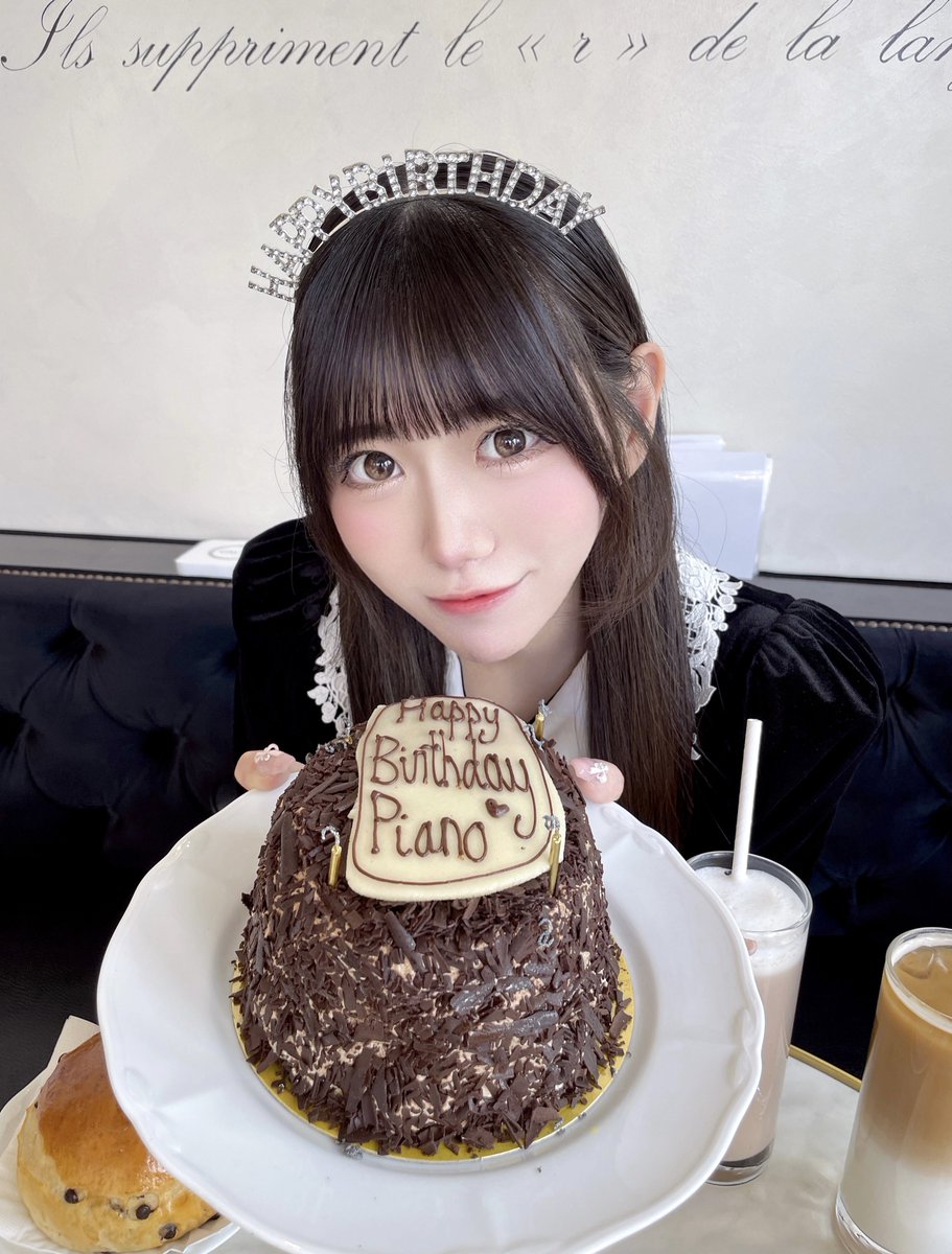 piano_MIAL's tweet photo. 24歳になりました🕯❤︎ ‧₊˚ https://t.co/oDNCx60kc3