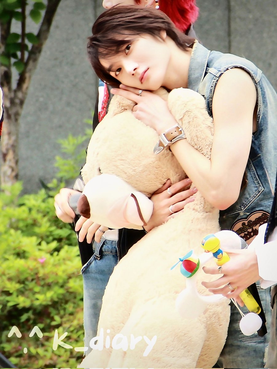 250524🐾
🧸

#BOYNEXTDOOR #보이넥스트도어 #BND
#성호 #SUNGHO
#HAPPY_SUNGHO_DAY